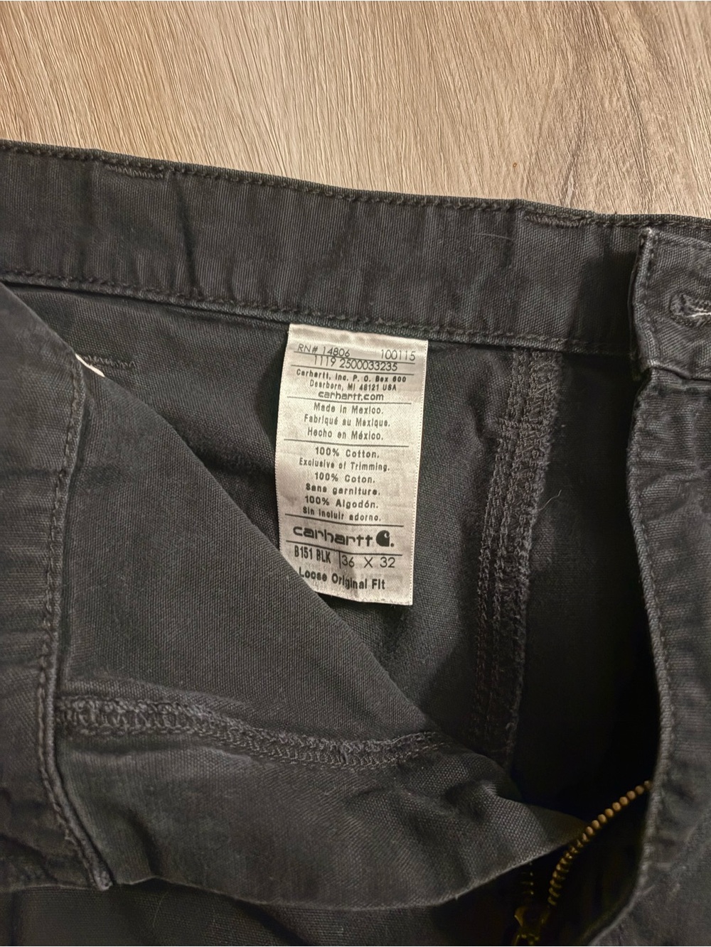 Black relaxed fit carhartt carpenter pants - Picture 3 of 5